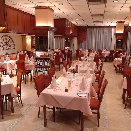 Odysseia Kapetanios 4*