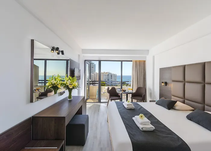 Odysseia Kapetanios 4* Limassol