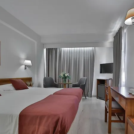 Отель Odysseia Kapetanios 4*