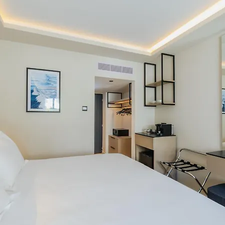 Отель Odysseia Kapetanios 4*