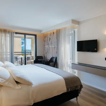 Hotel Odysseia Kapetanios 4*