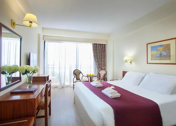 Hotel Odysseia Kapetanios 4*