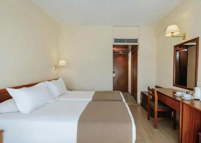 Odysseia Kapetanios Hotel 4*